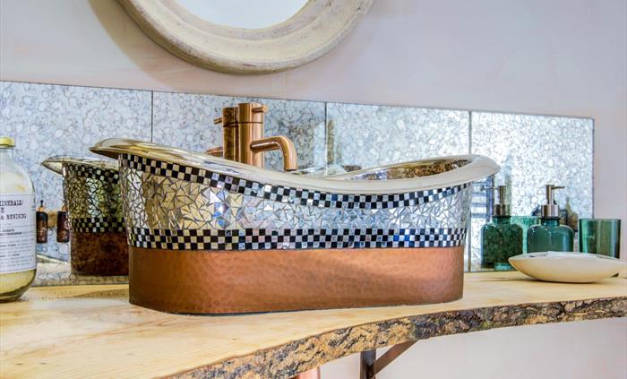 Handmade bespoke basin and shelf - master bedroom